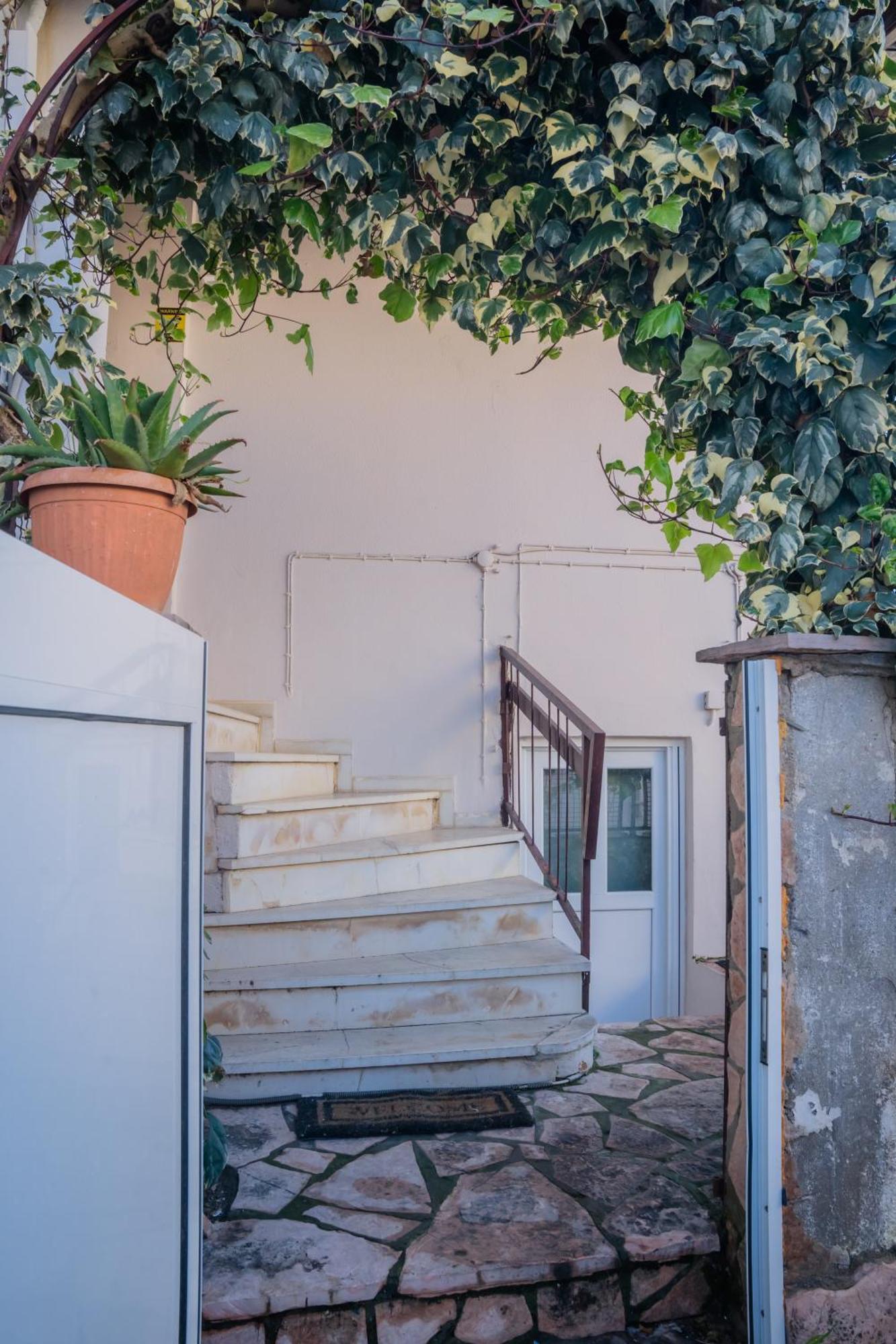 Ferienwohnung Oliana'S Luxury House Mantouki Exterior foto
